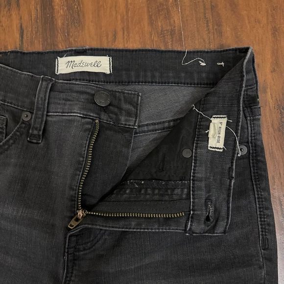 MADEWELL Distressed Destroyed 9" Mid-Rise Skinny Jeans in Black #H2230 - Picture 3 of 12